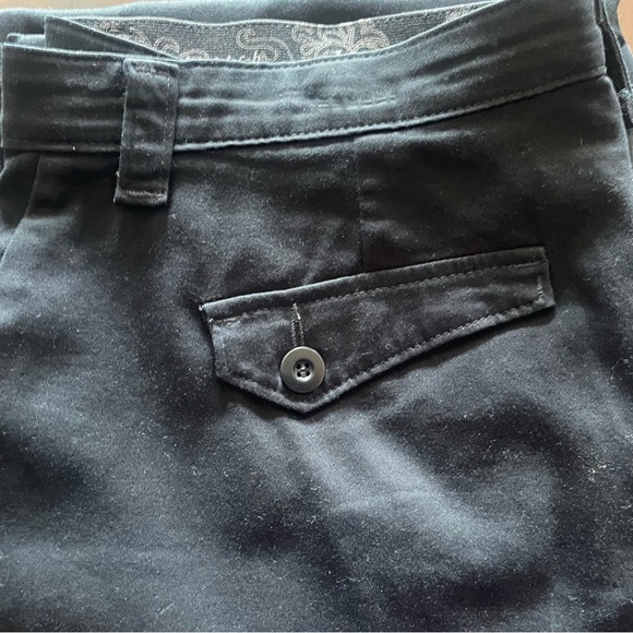 Women’s Lee Comfort Stretch Black Straight Leg Pants - Picture 2 of 3